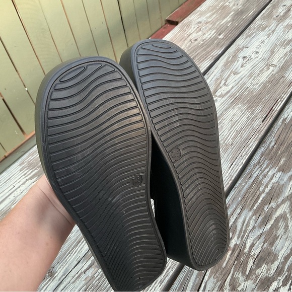 Forever 21 Black Platform Casual Flip Flops Size 7.5 - Picture 4 of 6